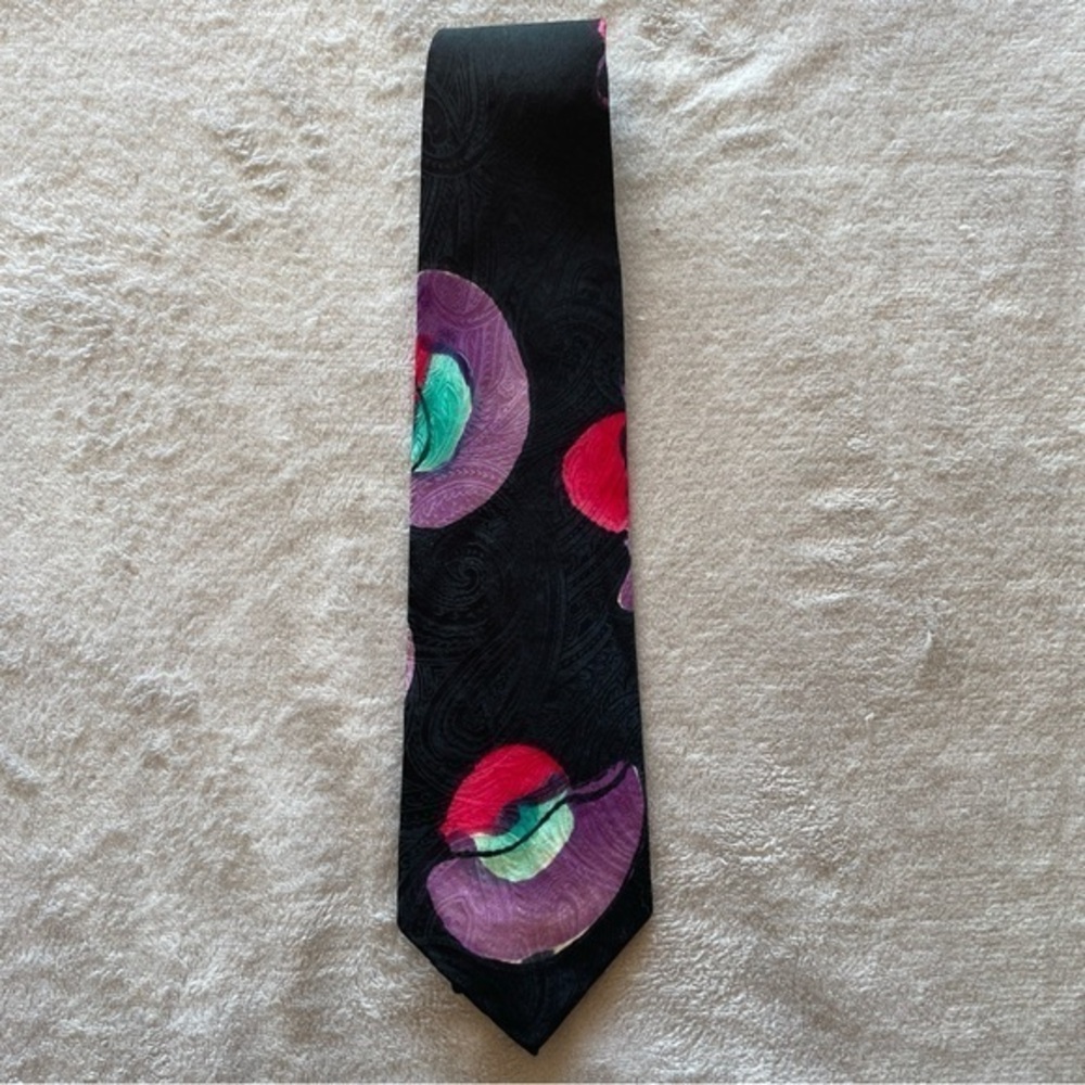 Robert Daskal Elegant Black and Purple Men's Tie hand painted 100% silk